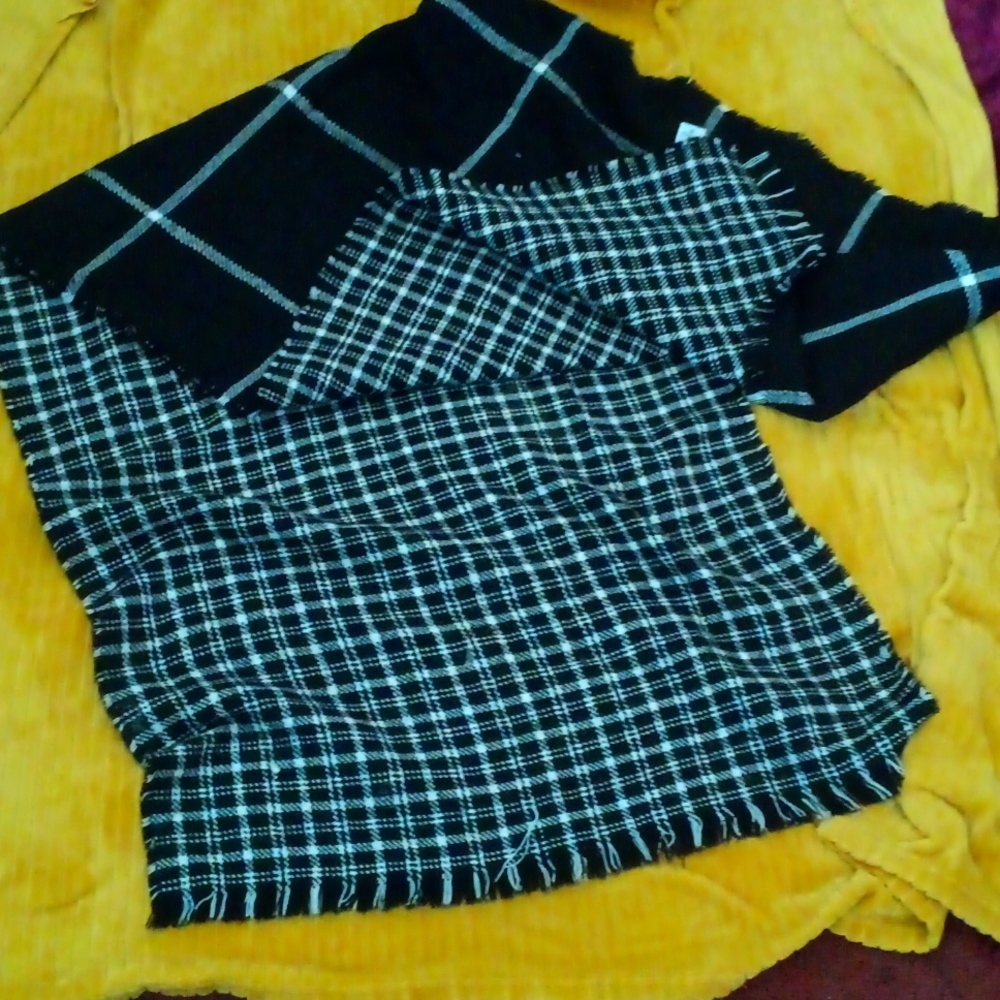 Ladies Flannel cotton shoulder wrap